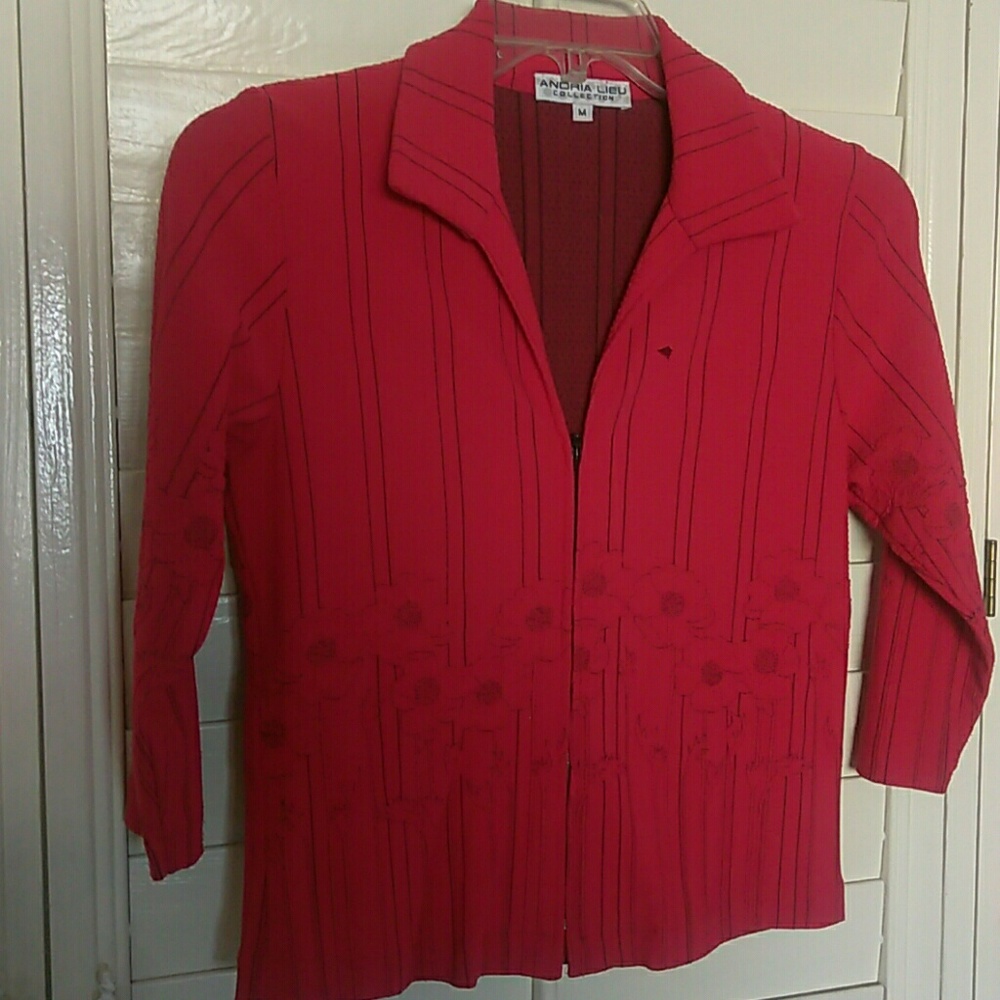 Red zip top with flowers